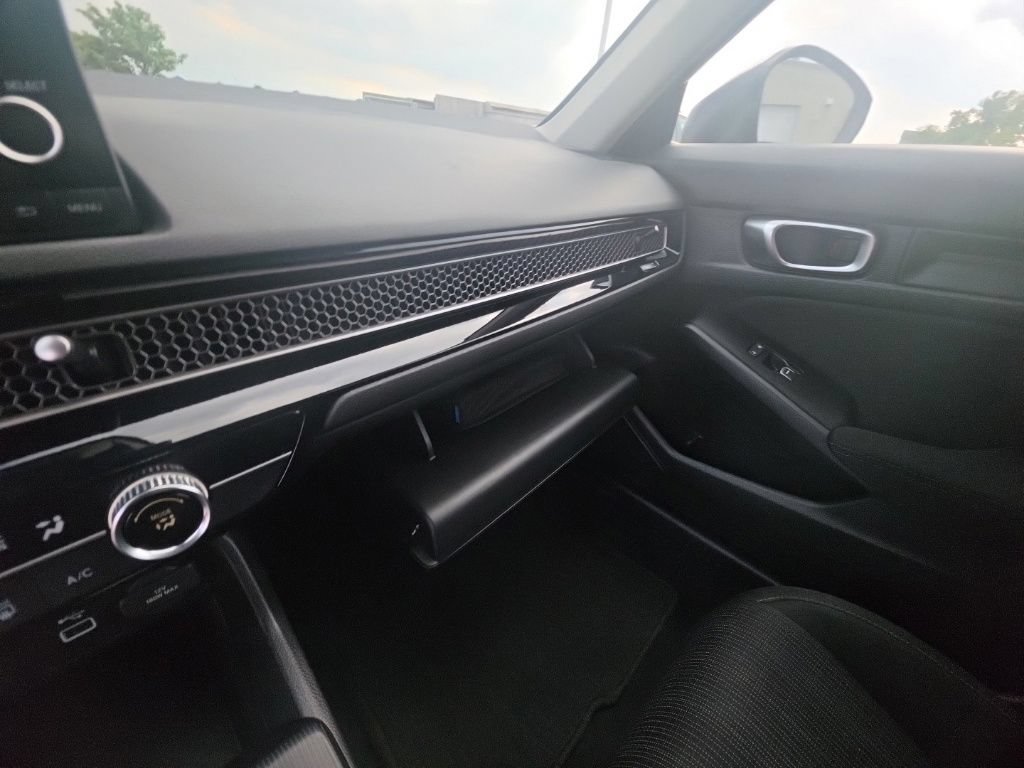 Used 2024 Honda Civic LX image 19