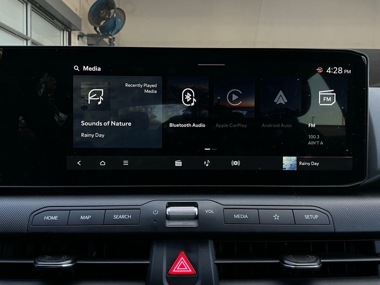 Used 2025 Kia K4 LXS image 31