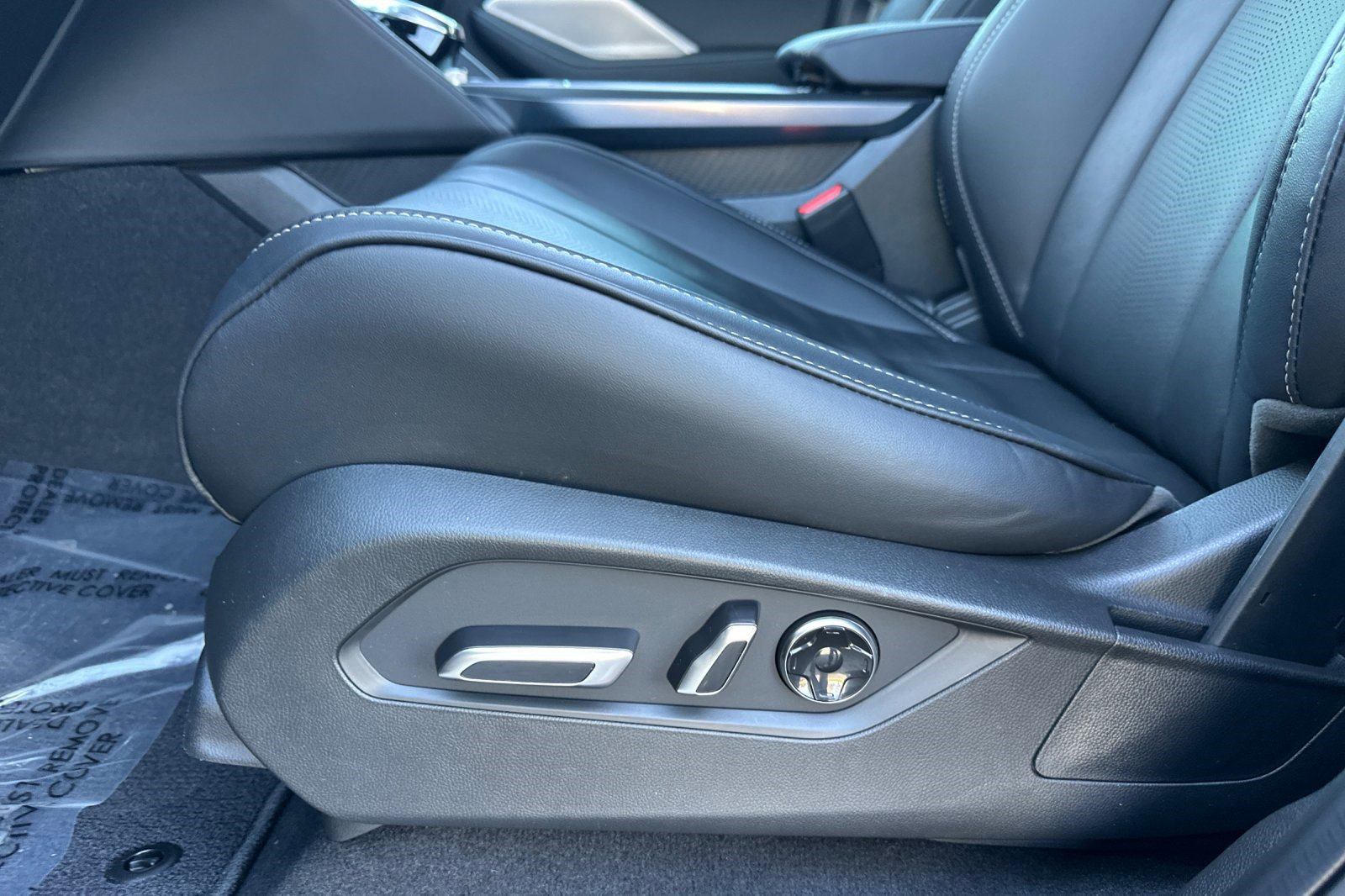 Used 2025 Acura MDX SH-AWD w/ Technology Package image 14