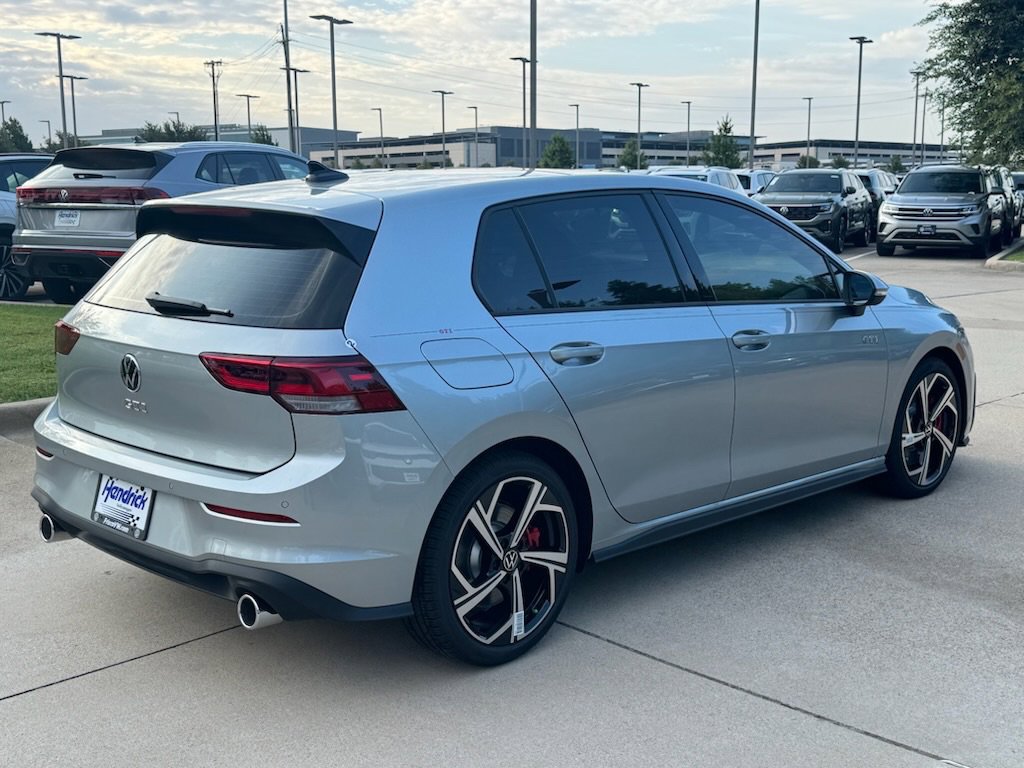 New 2026 Volkswagen Golf SE FWD image 4