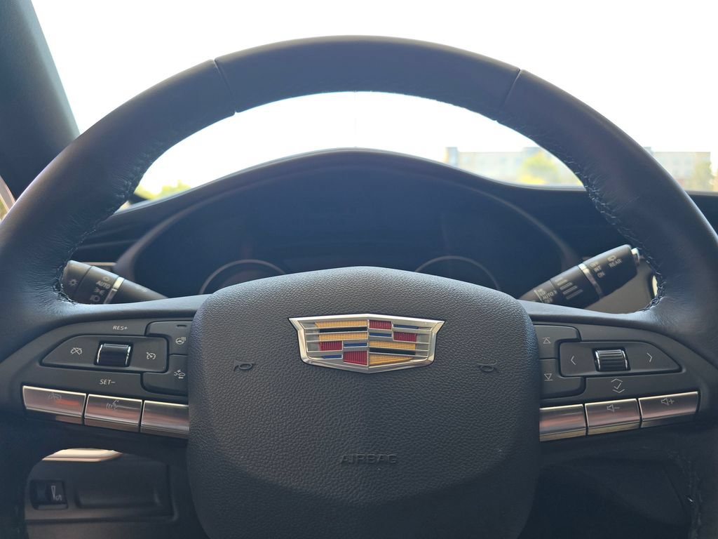 Certified 2022 Cadillac XT4 Premium Luxury w/ Enhanced Visibility Package AWD/4WD image 29