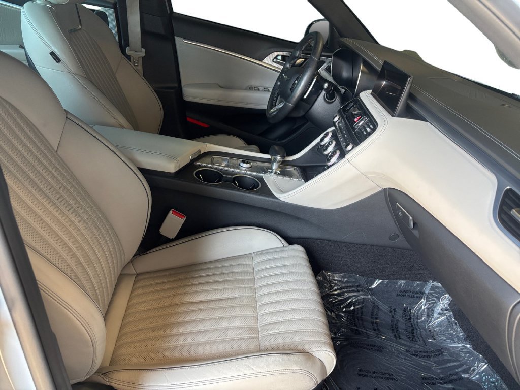 Used 2023 Genesis G70 2.0T w/ Sport Prestige Package RWD image 16