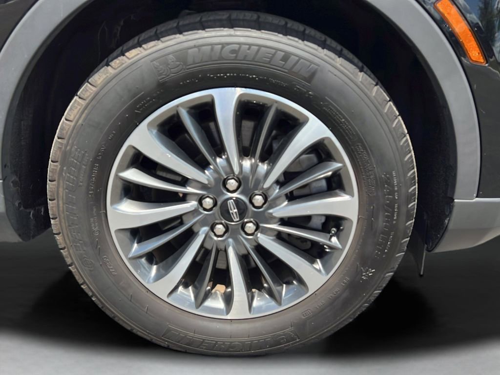 Used 2022 Lincoln Nautilus FWD w/ Premium Package image 23