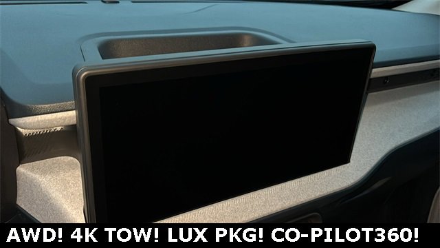 New 2025 Ford Maverick XLT w/ XLT Luxury Package image 13