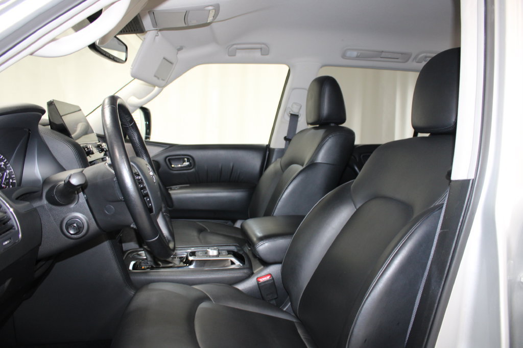 Used 2024 Nissan Armada SV RWD image 23