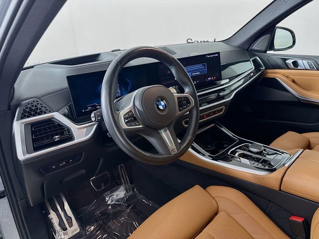Used 2024 BMW X5 xDrive40i w/ M Sport Package AWD/4WD image 9
