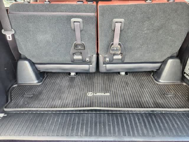 Used 2018 Lexus LX 570 4WD w/ Luxury Package image 19