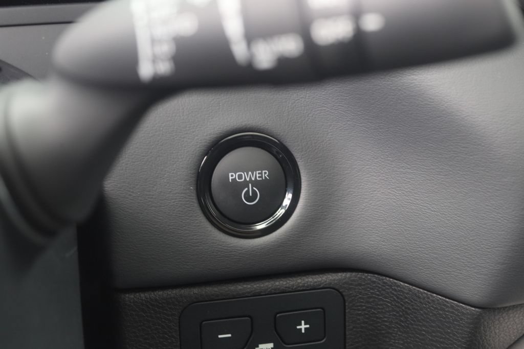 New 2026 Toyota Sequoia Platinum AWD/4WD image 9