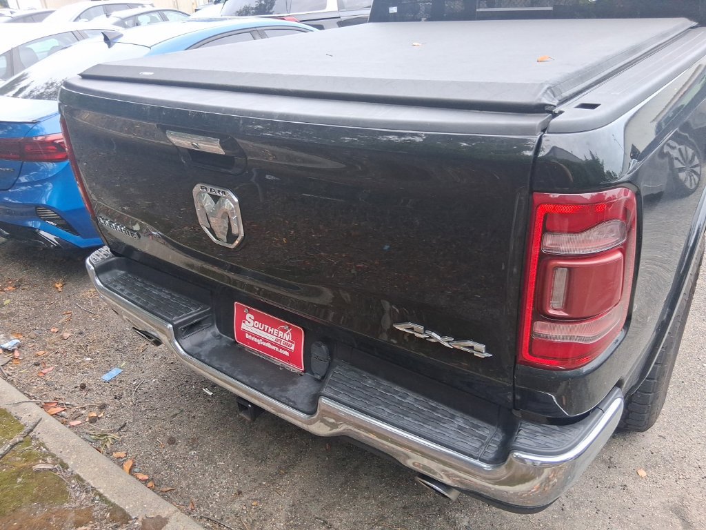 Used 2022 RAM 1500 Laramie AWD/4WD image 6