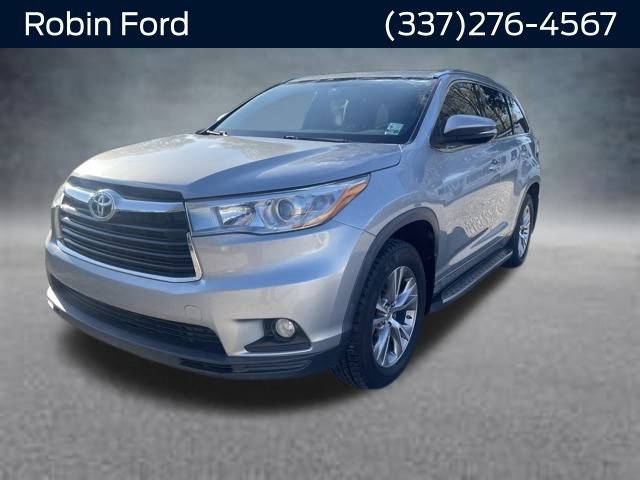 Used 2015 Toyota Highlander XLE image 1