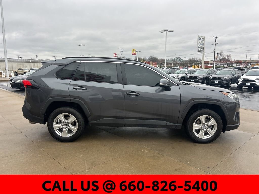 Used 2021 Toyota RAV4 XLE image 4