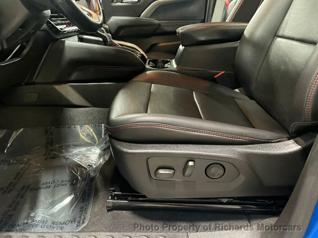 Used 2023 Chevrolet Colorado Z71 w/ Z71 Convenience Package 2 image 9