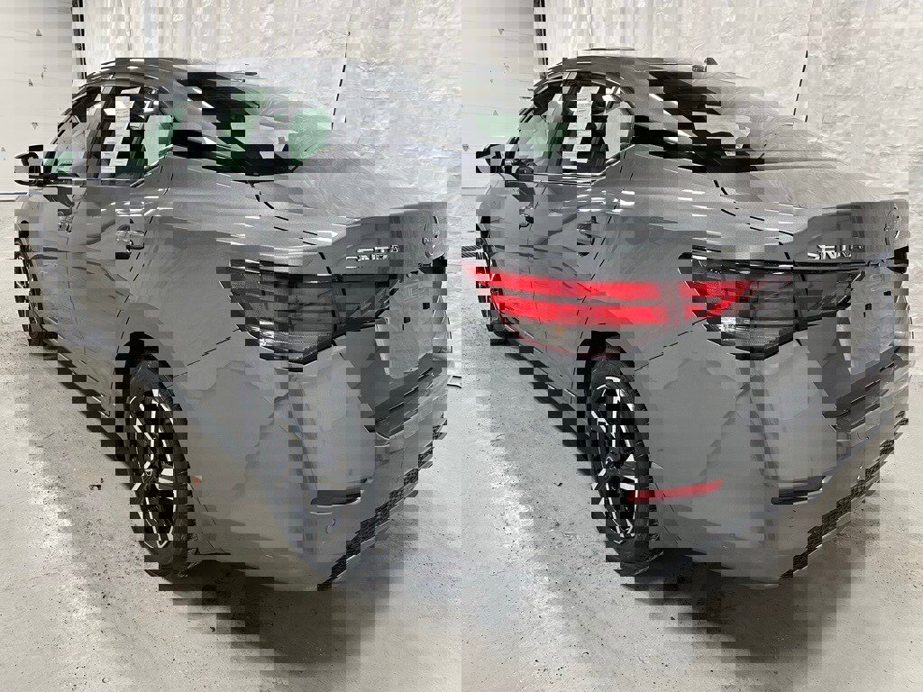 Used 2025 Nissan Sentra SV image 5