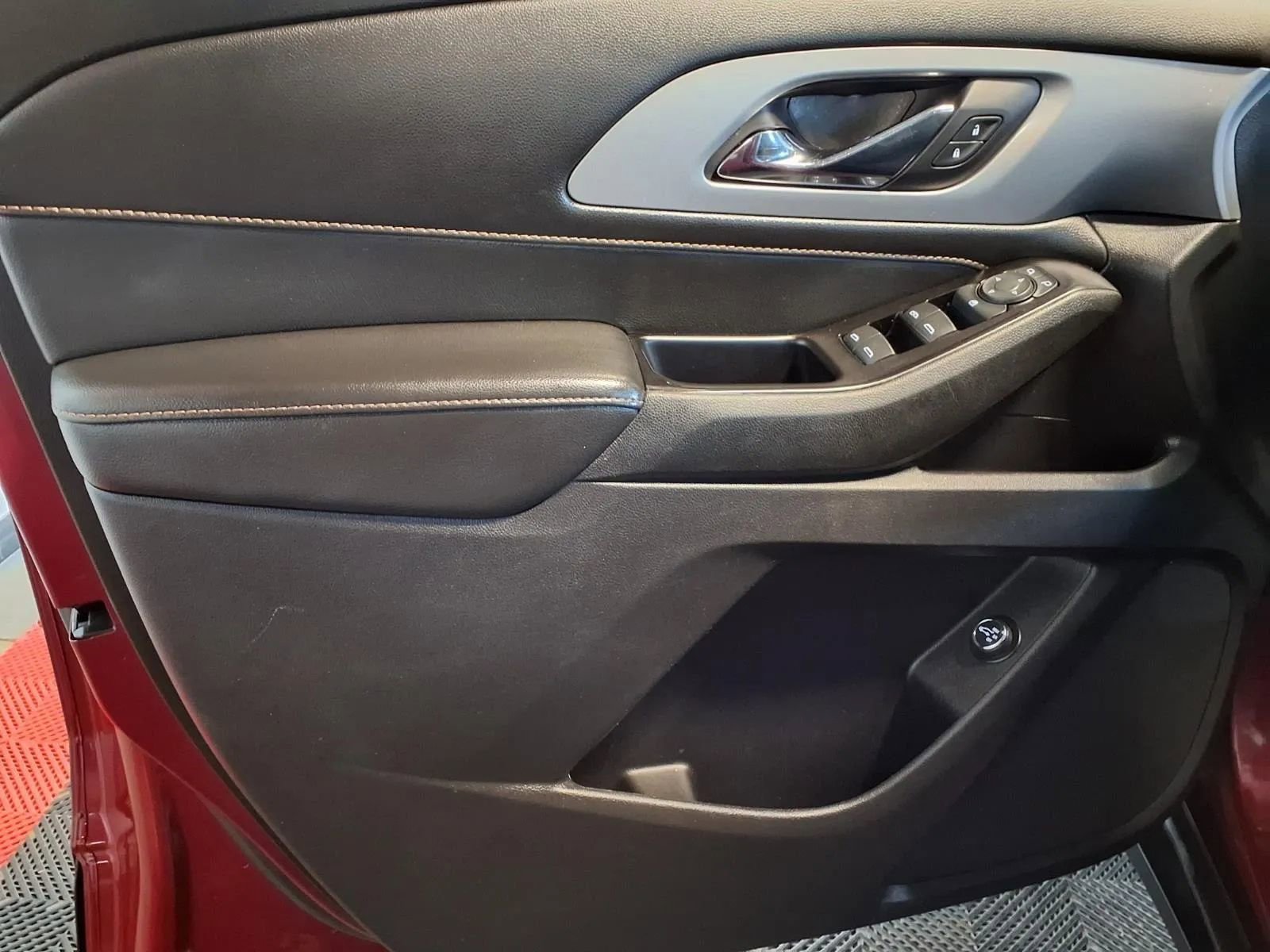 Used 2019 Chevrolet Traverse LT AWD/4WD image 20