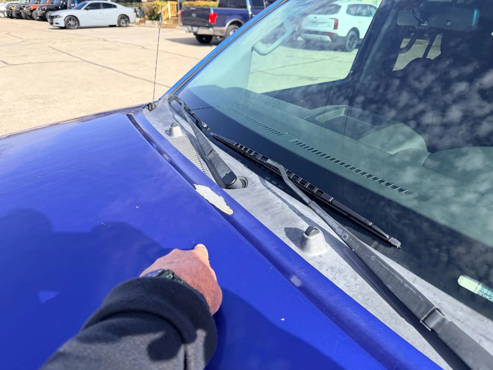 Used 2012 Nissan Frontier PRO-4X image 3