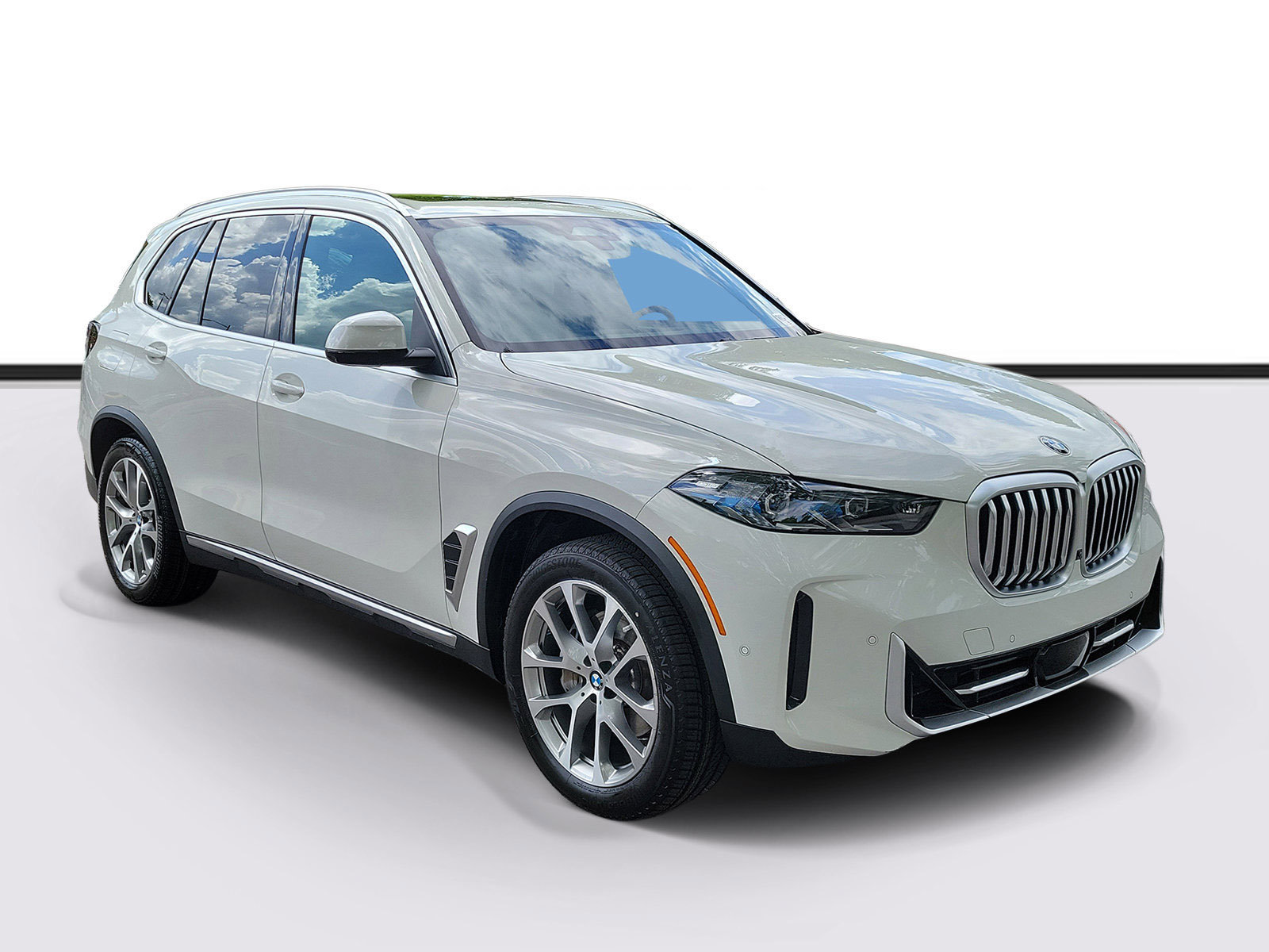 Certified 2024 BMW X5 xDrive40i w/ Premium Package AWD/4WD image 1
