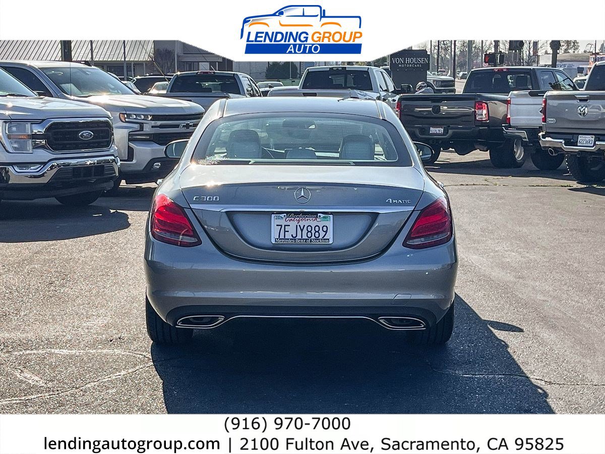 Used 2015 Mercedes-Benz C 300 4MATIC Sedan image 3