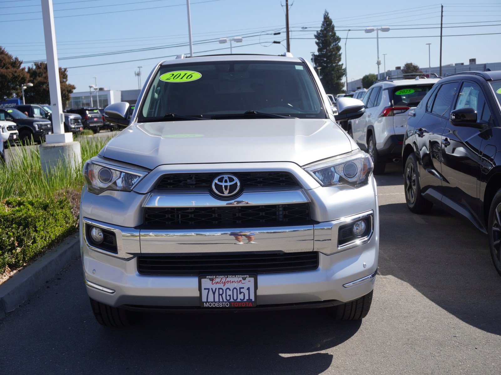 Used 2016 Toyota 4Runner Limited AWD/4WD image 5
