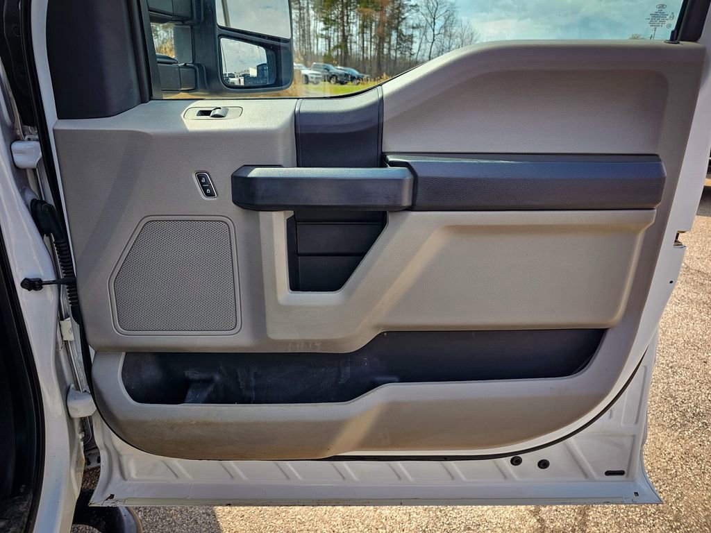 Used 2019 Ford F350 XL w/ Power Equipment Group image 33