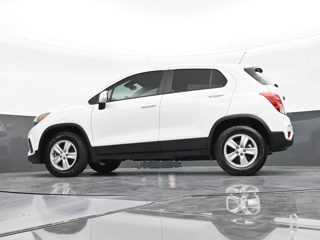 Used 2021 Chevrolet Trax LS AWD/4WD image 21