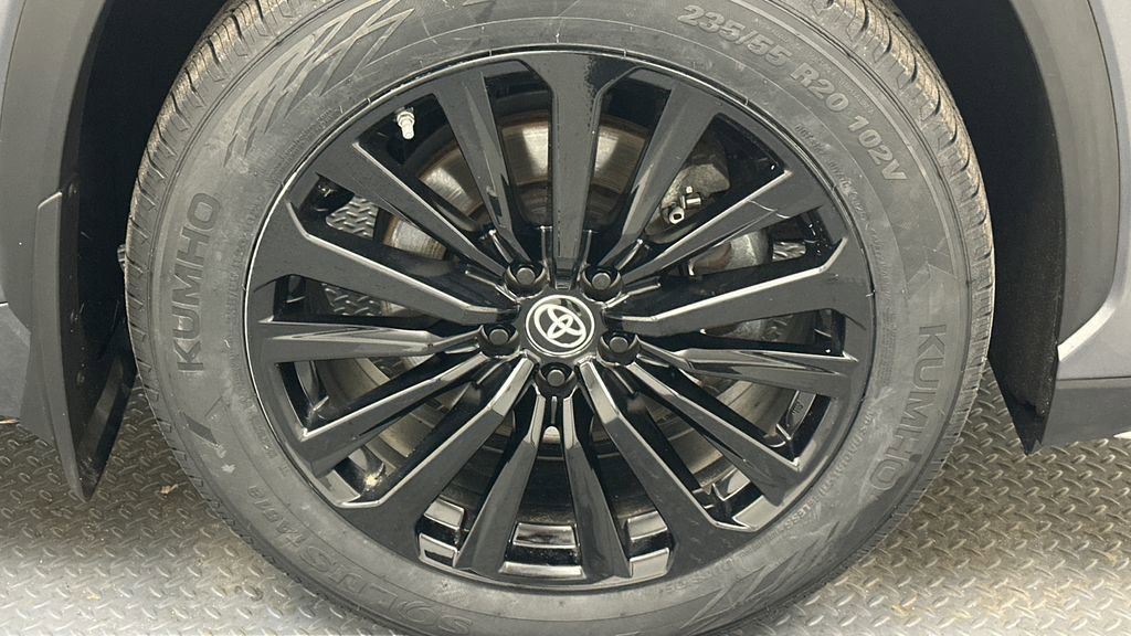 Used 2023 Toyota Highlander XSE image 22