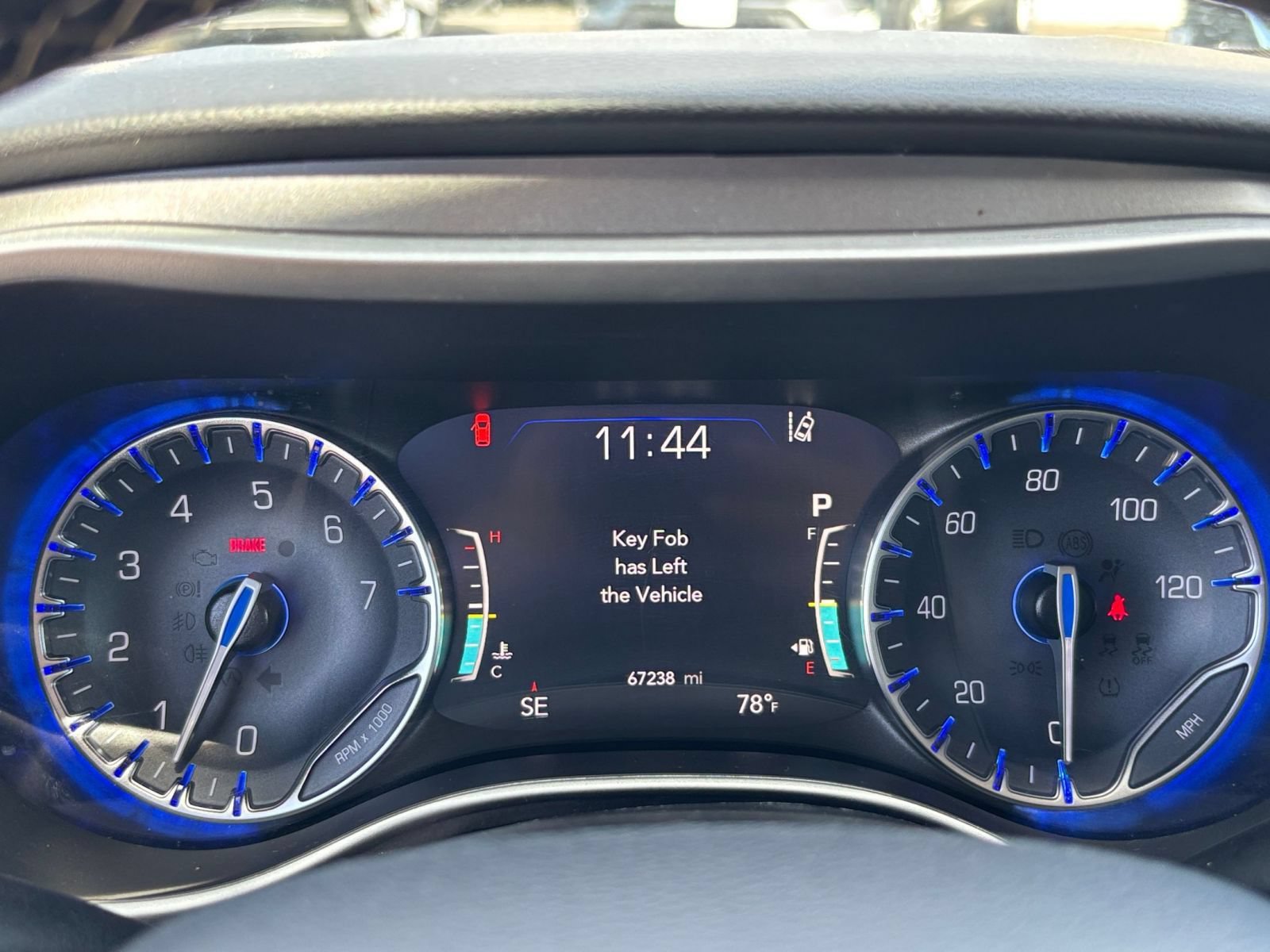 Used 2024 Chrysler Pacifica Touring-L FWD image 42