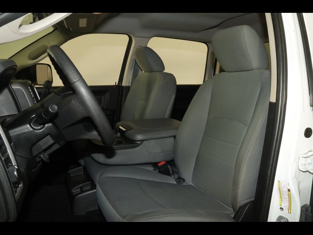 Used 2018 RAM 3500 Tradesman w/ Chrome Appearance Group AWD/4WD image 21