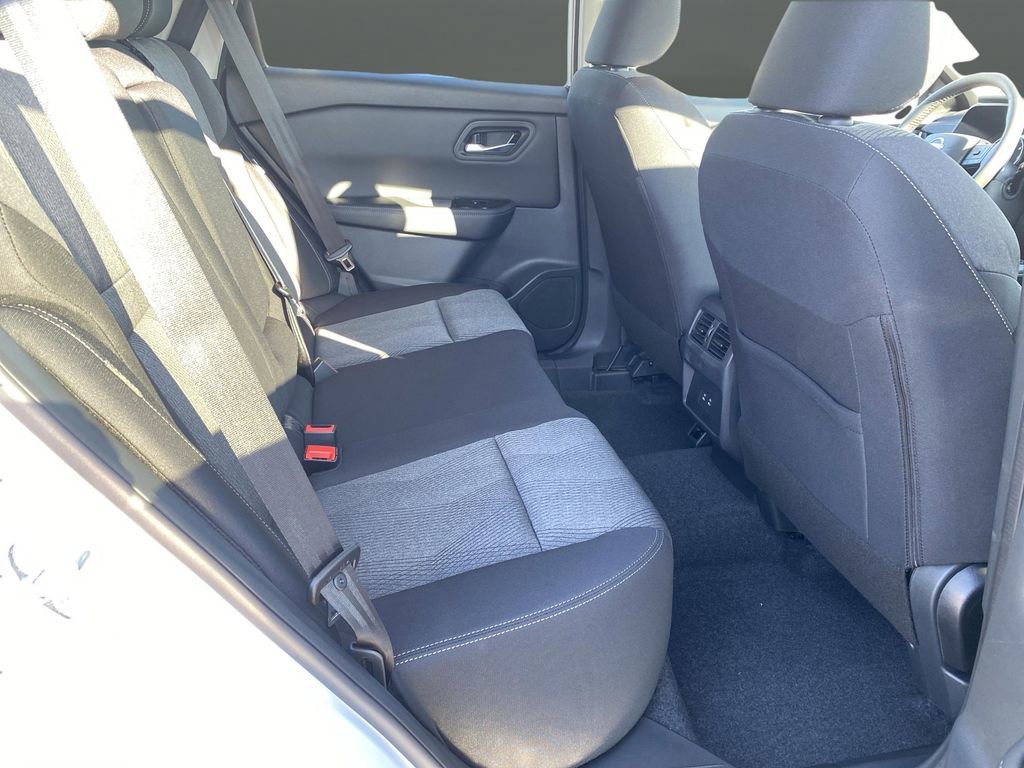 New 2026 Nissan Rogue SV image 32