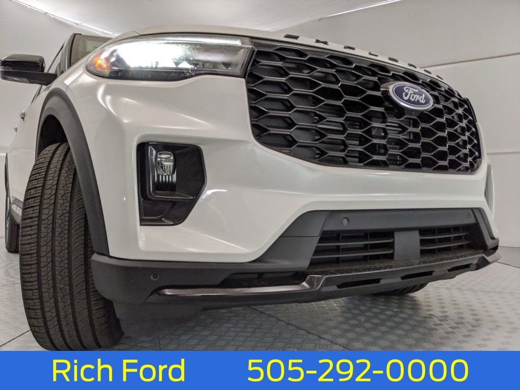 New 2025 Ford Explorer ST-Line w/ Premium Package image 29
