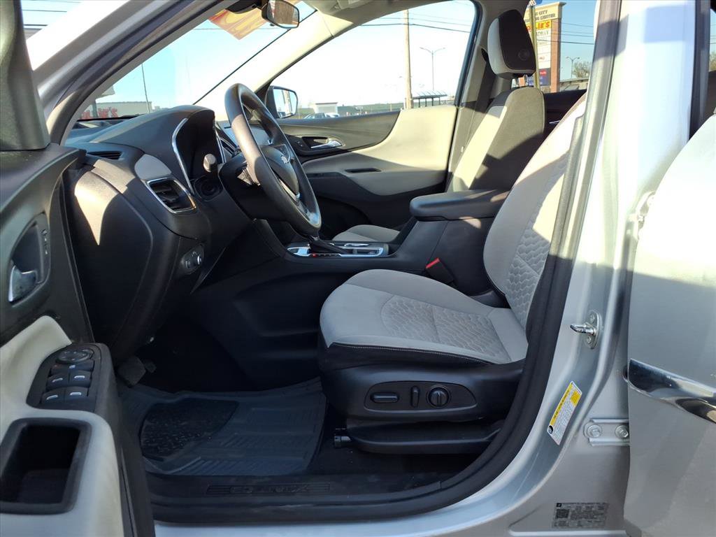 Used 2019 Chevrolet Equinox LS w/ LS Convenience Package image 10