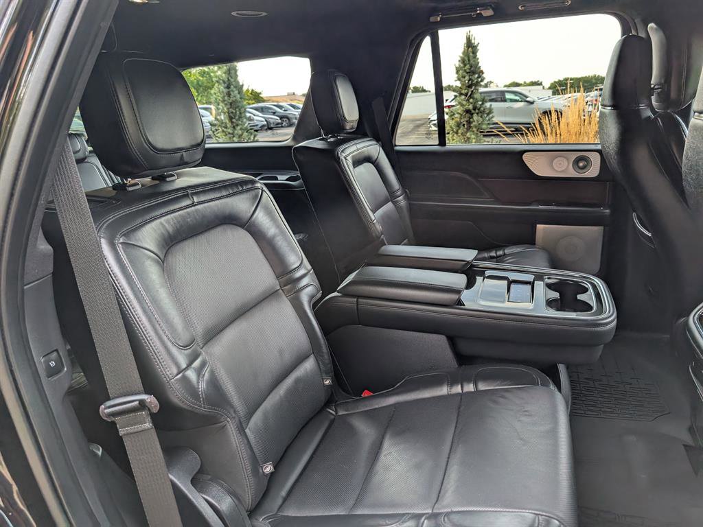 Used 2022 Lincoln Navigator Reserve image 14