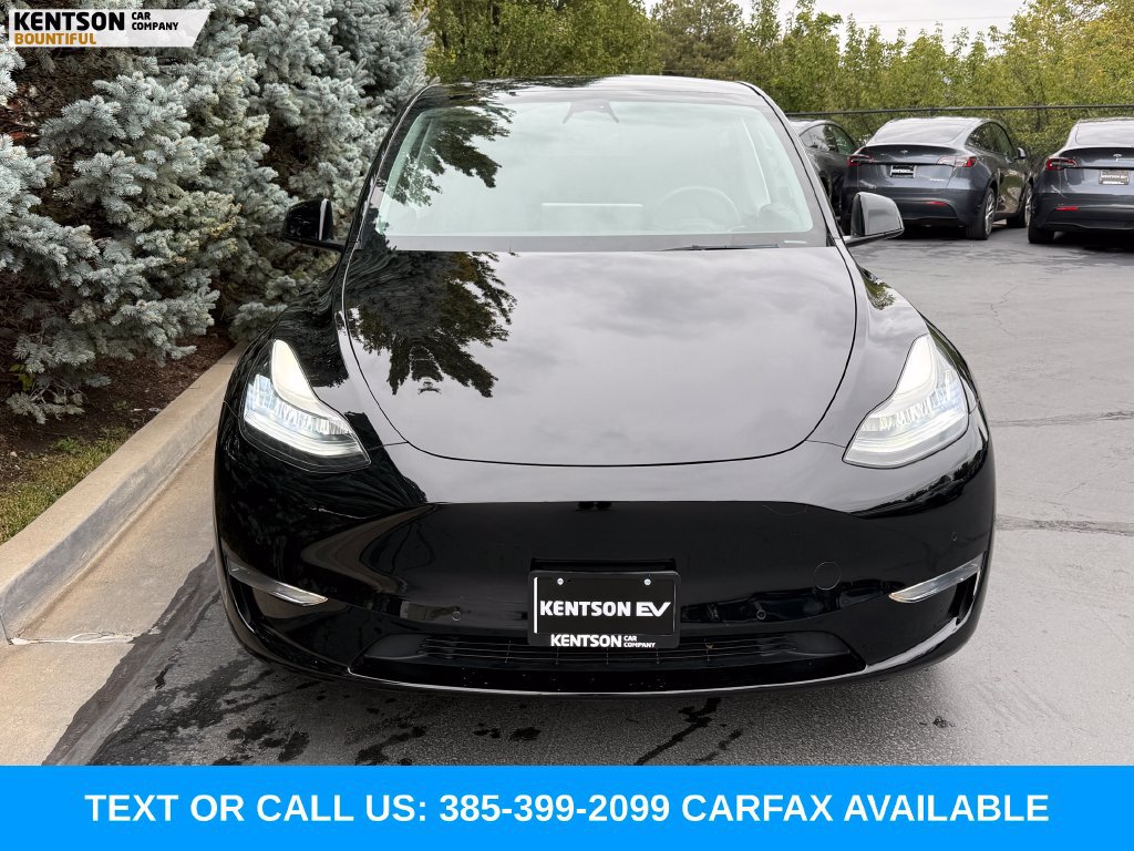 Used 2022 Tesla Model Y Long Range AWD/4WD image 2