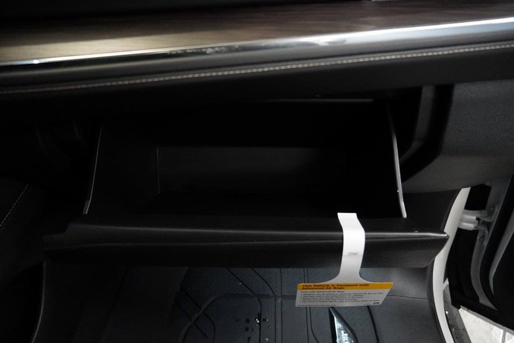 New 2025 Chevrolet Suburban Premier image 61