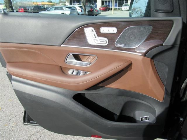 Used 2025 Mercedes-Benz GLS 450 4MATIC image 21