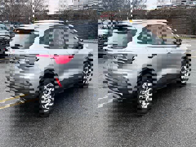 Used 2022 Ford Escape S image 4