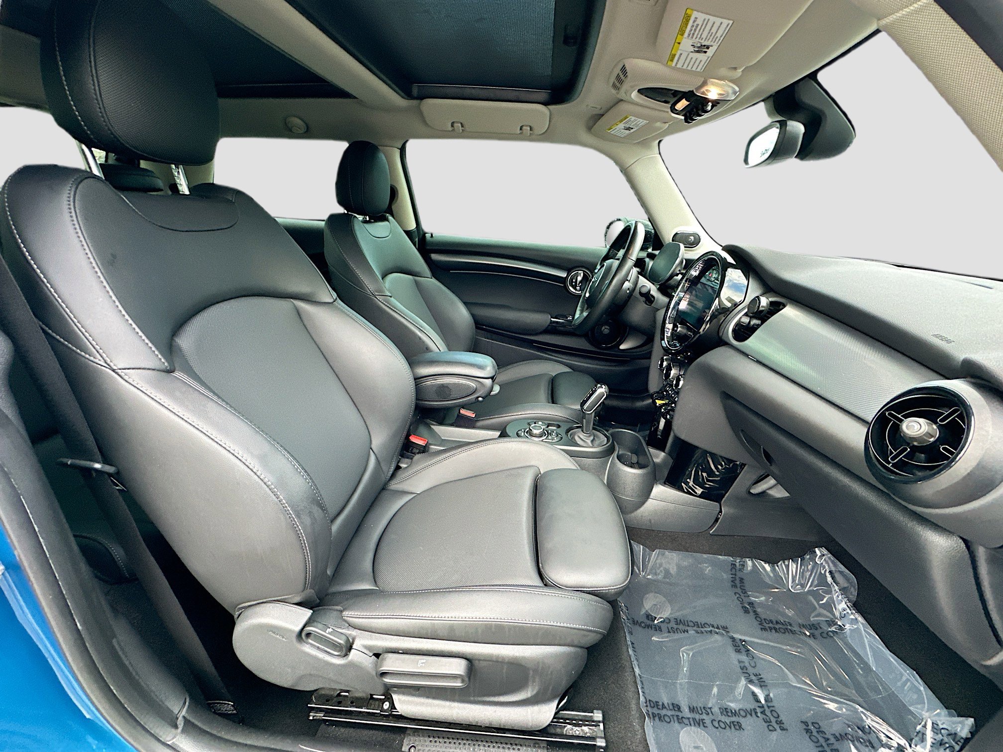 Used 2024 MINI Cooper SE image 29