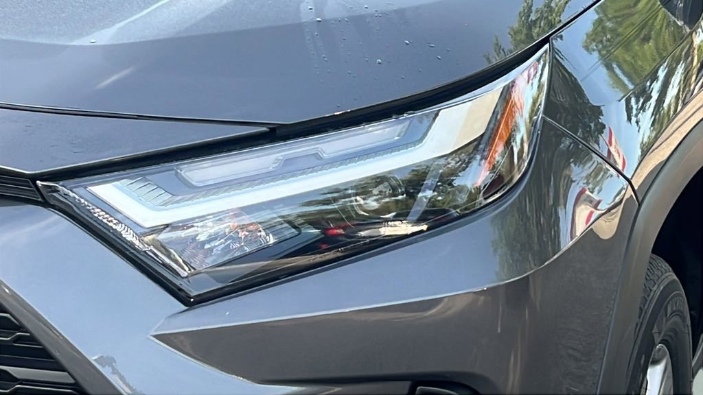 Certified 2022 Toyota RAV4 XLE w/ Convenience Package AWD/4WD image 26