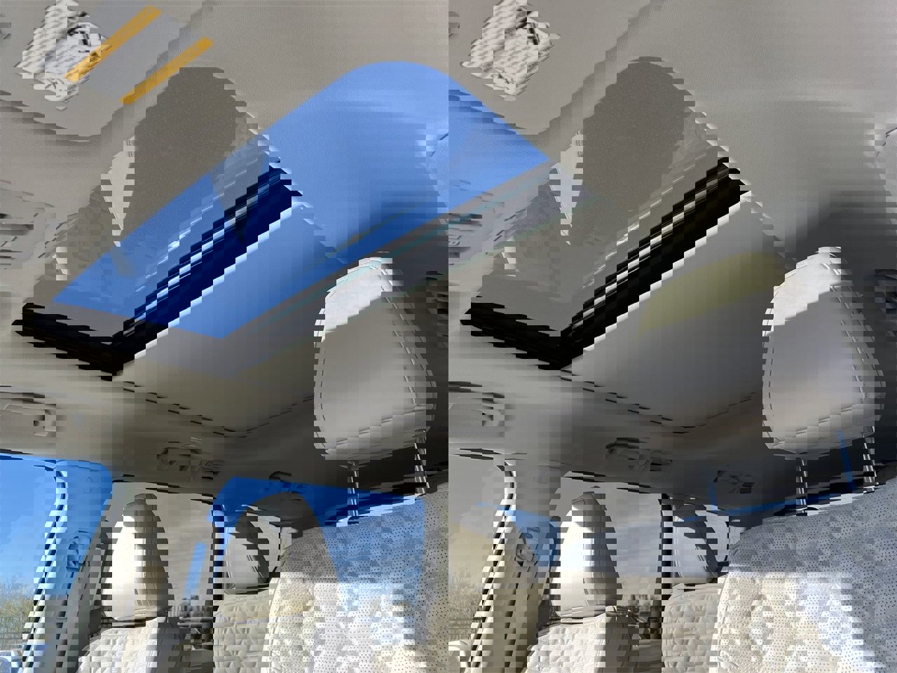 Certified 2025 Nissan Armada Platinum image 11