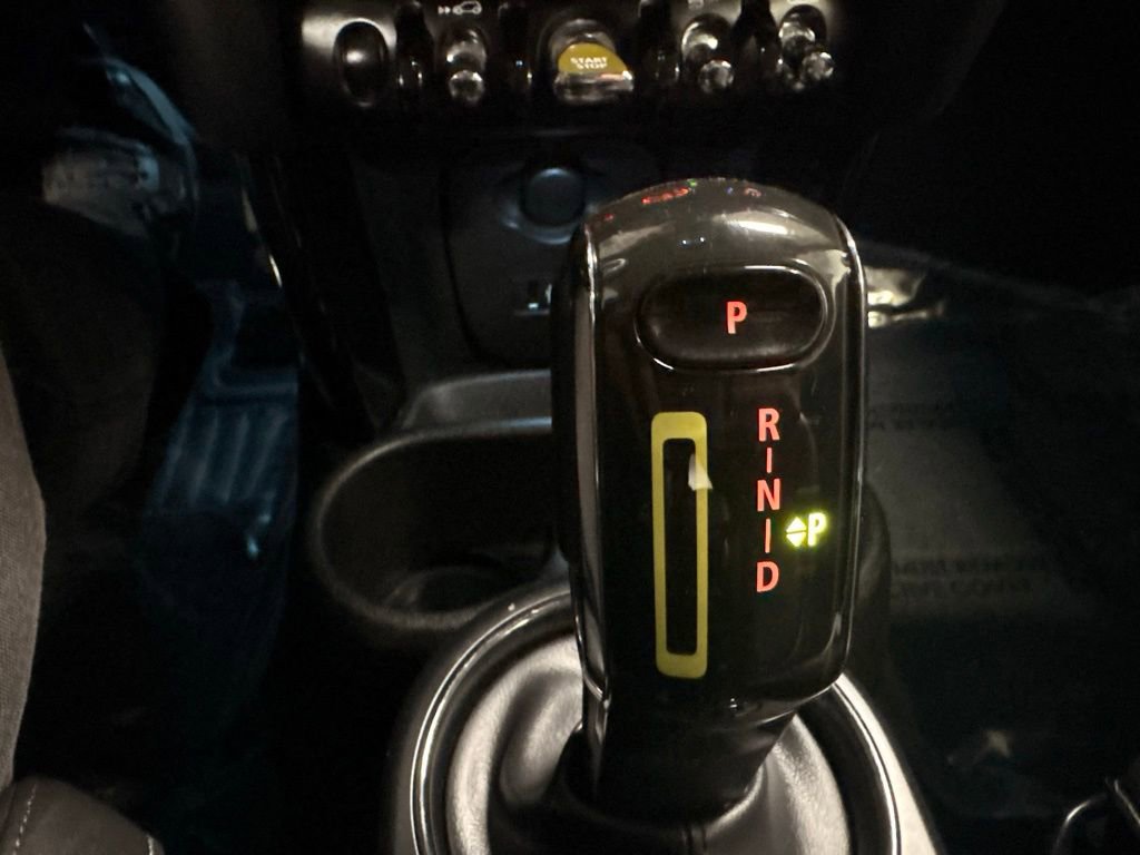 Used 2022 MINI Cooper SE image 8