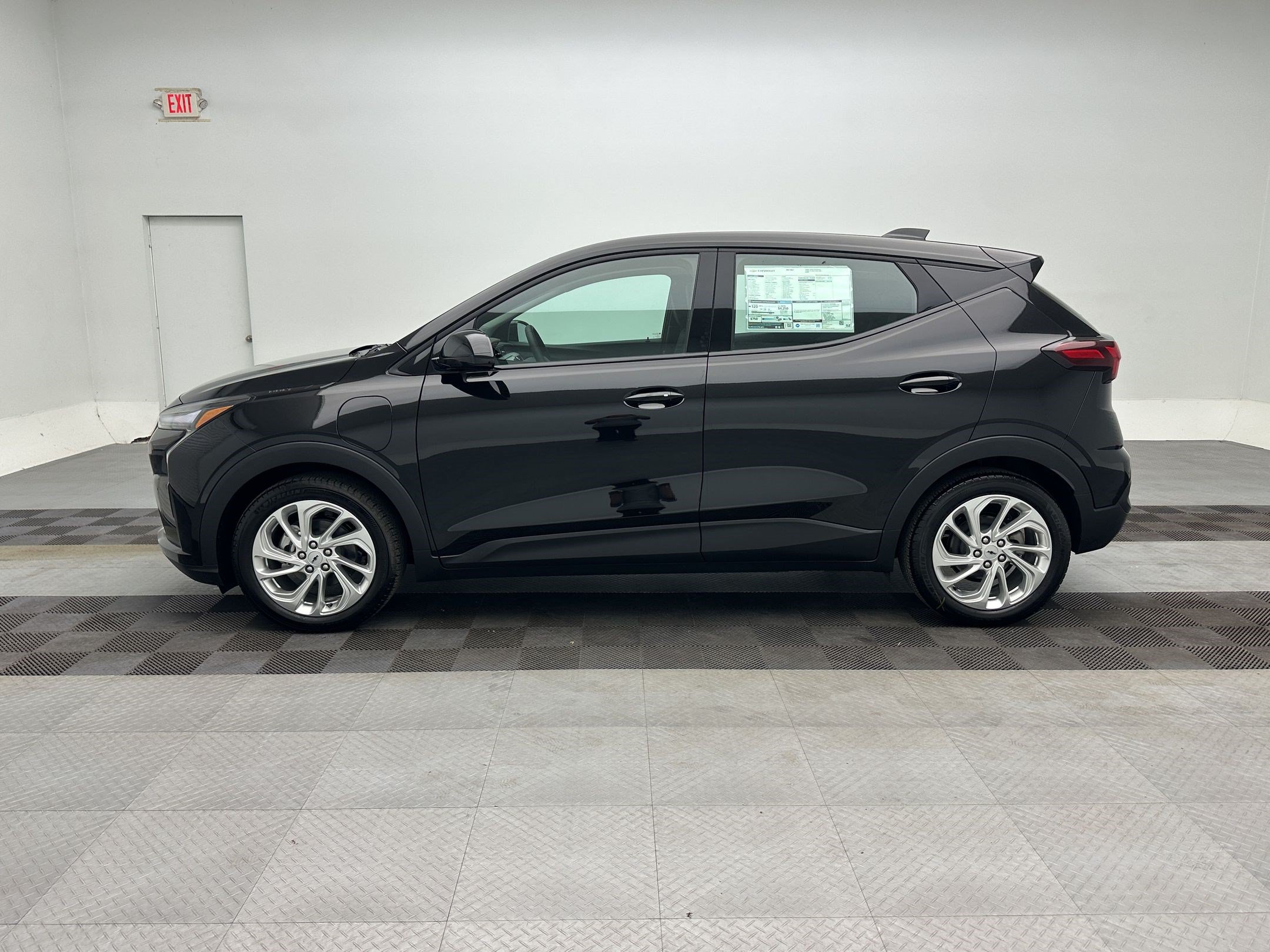 New 2027 Chevrolet Bolt LT w/ Comfort Package FWD image 2