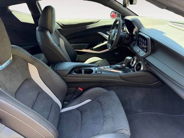 Used 2023 Chevrolet Camaro SS RWD image 15