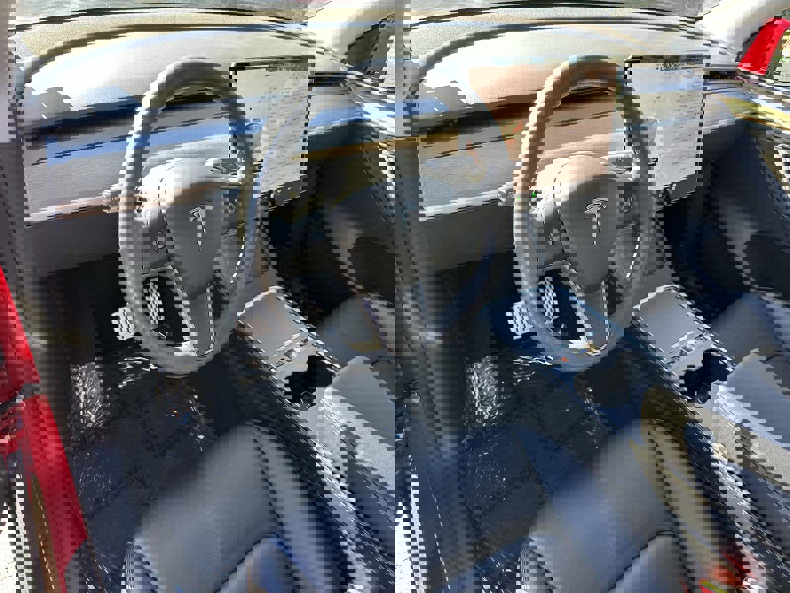 Used 2023 Tesla Model Y Performance image 2