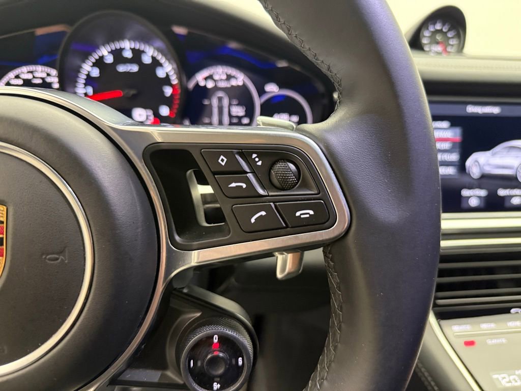 Used 2020 Porsche Panamera GTS image 14