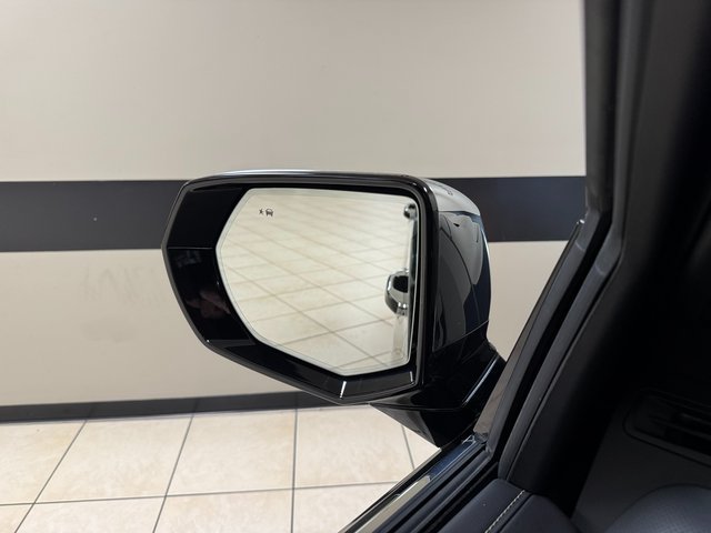 Used 2025 Chevrolet Tahoe Premier RWD image 18