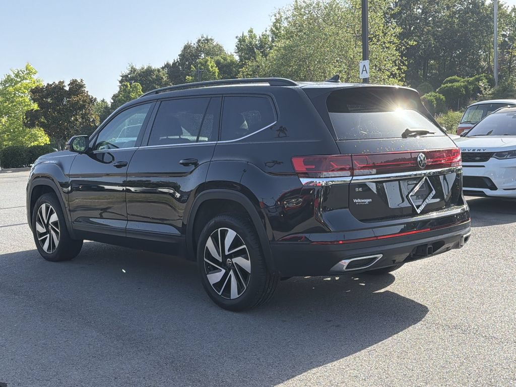 Used 2024 Volkswagen Atlas SE FWD image 3