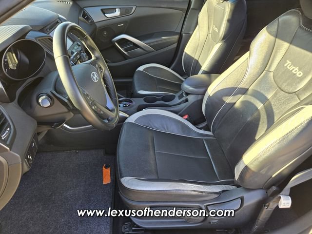 Used 2015 Hyundai Veloster Turbo FWD image 10