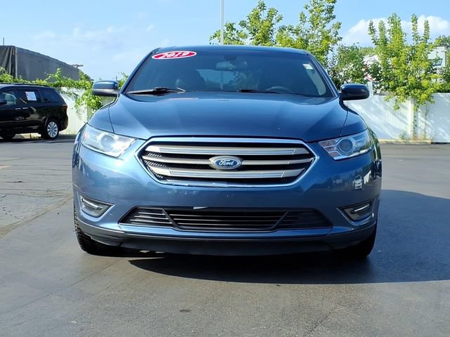 Used 2019 Ford Taurus SEL w/ Equipment Group 201A FWD image 2