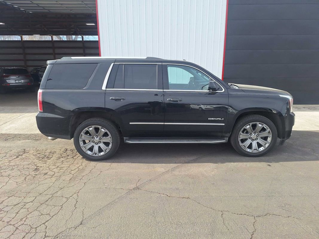 Used 2016 GMC Yukon Denali image 9