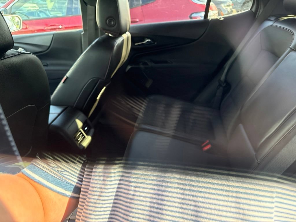 Used 2022 Chevrolet Equinox RS w/ Infotainment Package FWD image 31
