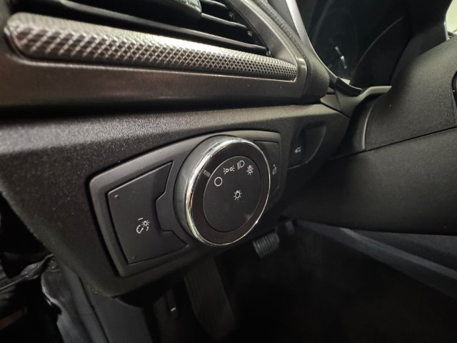 Used 2019 Ford Fusion SE FWD image 22
